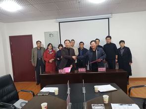武汉日新与武汉纺织大学科技开发中心签约揭牌 共启产学研合作新篇章